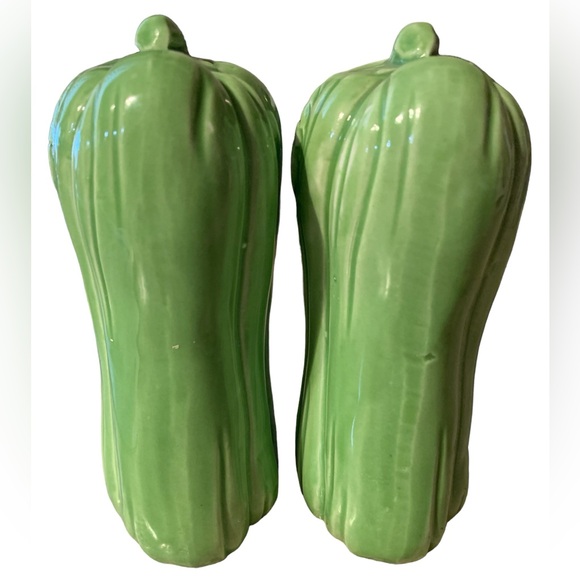 Vintage celery stalk salt and pepper shaker set ceramic green made in Japan 2 pc - Picture 3 of 6